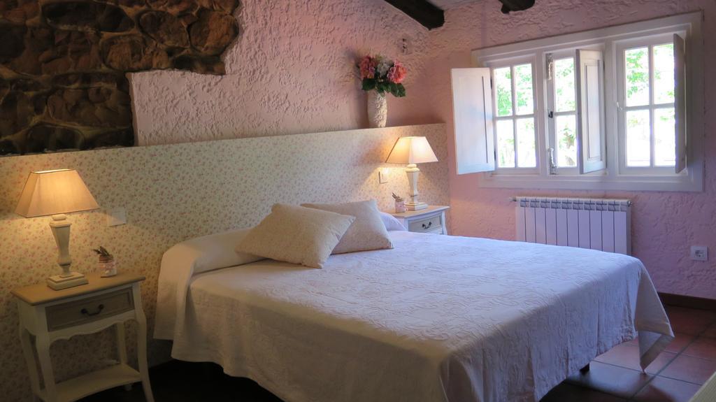 Posada Rural La Flor Del Nogal Ruente Habitación foto